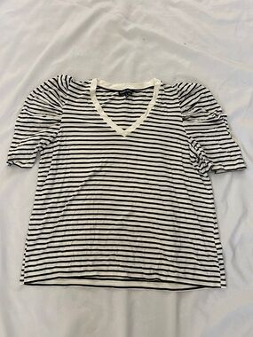 Modern Citizen White & Black Striped V-Neck Puff Sleeve Tee